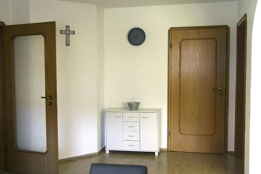 Schoene Helle Ferienwohnung In Waldnaehe Berching 0*,